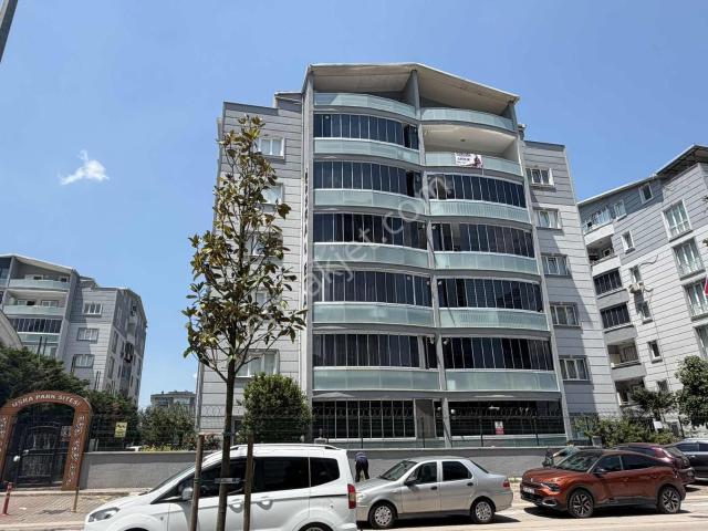 Millet Mahallesi Derya Caddesinde Satılık 4+1 Dubleks Daire