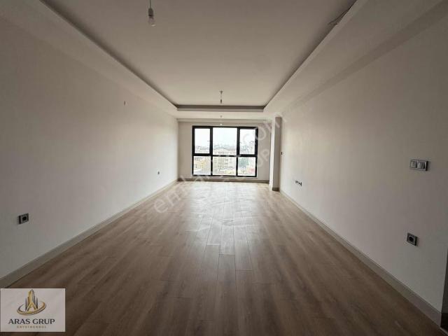 Millet Mahallesinde Bulvarda Satılık 2+1 Arakat Daire