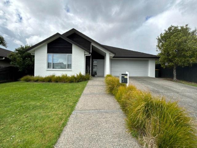 Millwater, 4 bedrooms