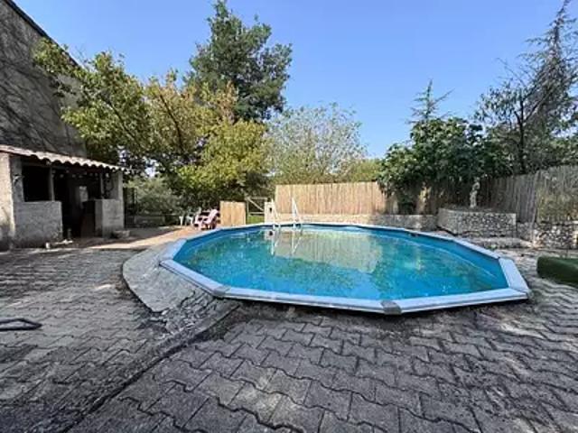 Mirabeau 84120 Achat / Vente appartement 5 pièces t5