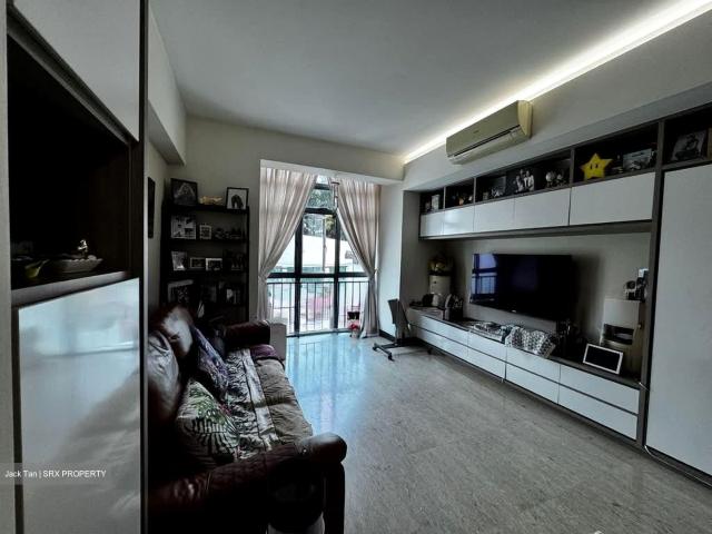 Mirage Tower D9, Condominium
