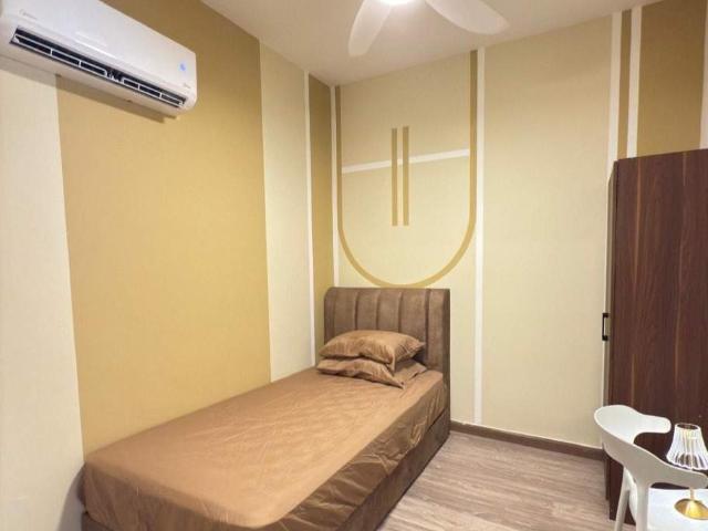 Mirai Residence Kajang 2_Small Room_Female