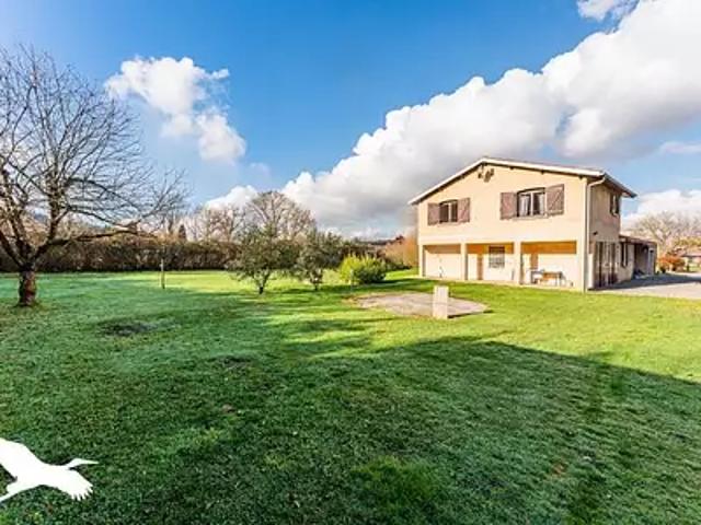 Miramont de Comminges 31800 Achat / Vente maison 7 pièces t7 au dernier étage parking