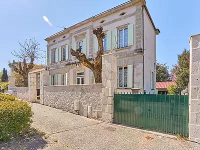 Miramont de Guyenne 47800 Achat / Vente maison 8 pièces t8 au dernier étage piscine