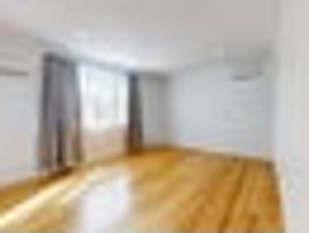 Miramar, 2 bedrooms, $650 pw