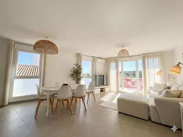 Miramas 13140 Achat / Vente appartement 4 pièces t4 au dernier étage terrasse