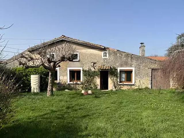 Mirambeau 17150 Achat / Vente maison 3 pièces t3 parking