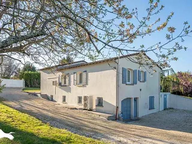 Mirambeau 17150 Achat / Vente maison 4 pièces t4 parking