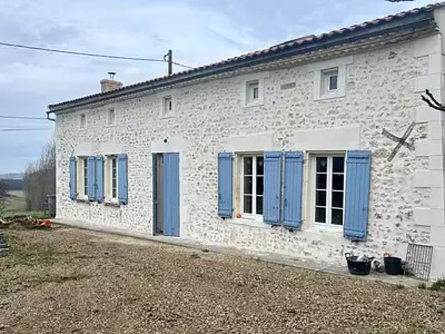 Mirambeau 17150 Achat / Vente maison 6 pièces t6 parking