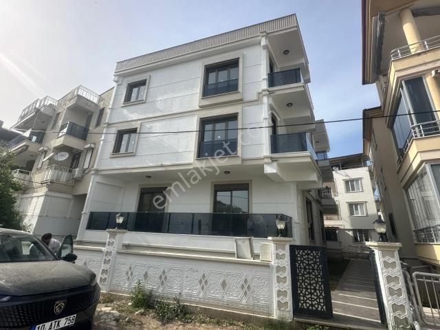 Mir'den Altınoluk'da Fevzi Çakmak Cad. Eşyasız 1+1 Satılık Daire