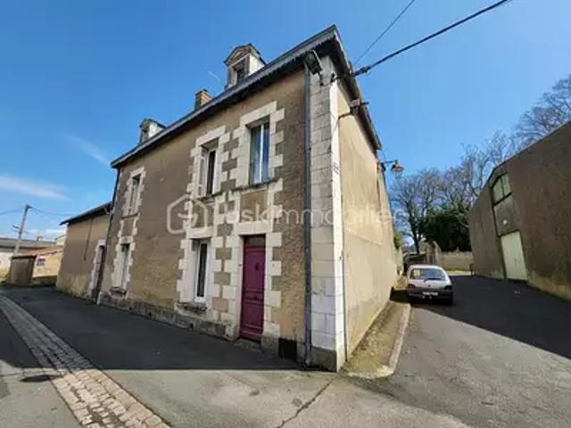 Mirebeau 86110 Achat / Vente maison 7 pièces t7 terrasse cave