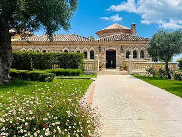Mireval 34110 Achat / Vente maison 14 pièces t14 piscine terrasse