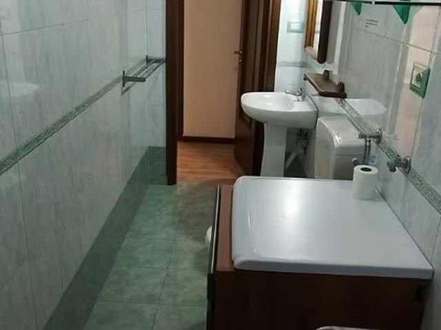Misterbianco monolocale in villa, posto auto/moto