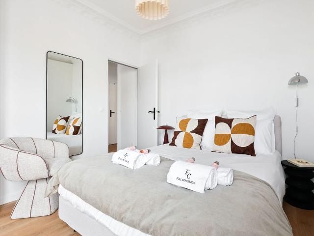 Mistral Suite: Splendid Parisian apartment, Paris Amsterdam Apartments for Rent