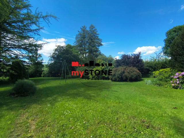 Misérieux Terrain plat viabilisé de 960 m²