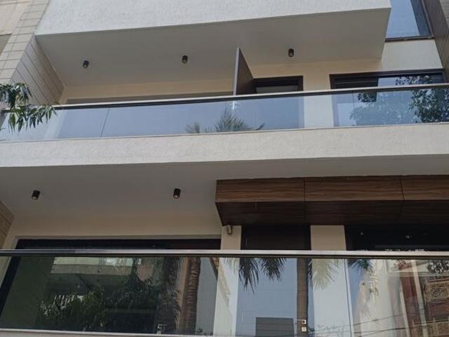 Mishra Property 4 Bedroom 333 Sq. Yd. Builder Floor in New Friends Colony Delhi Listing ID: #10154