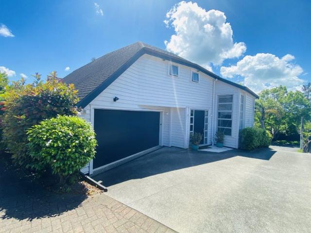 Mission Bay, 5 bedrooms