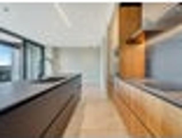 Mission Bay, 2 bedrooms, $990 pw