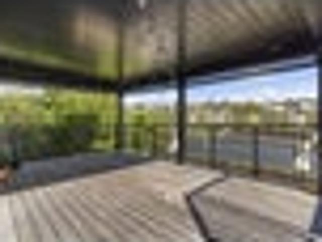 Mission Bay, 3 bedrooms, $1075 pw