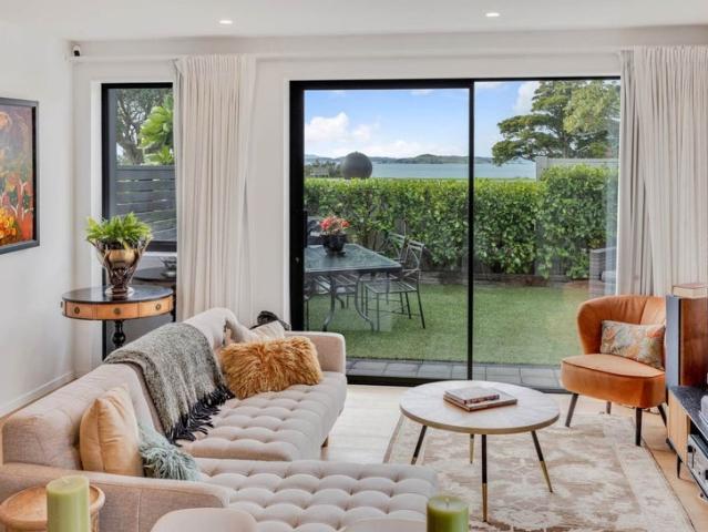 Mission Bay, 3 bedrooms