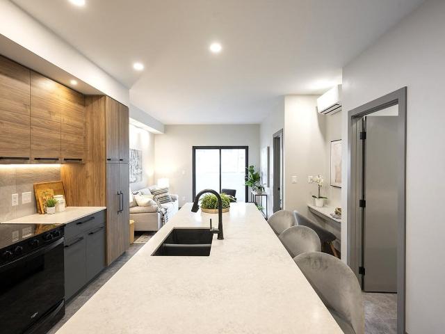 Mission Landing 1 Bedroom Apartment for Rent at 8 Mission Rd Sw, Calgary, AB T2S 3A3 Erlton