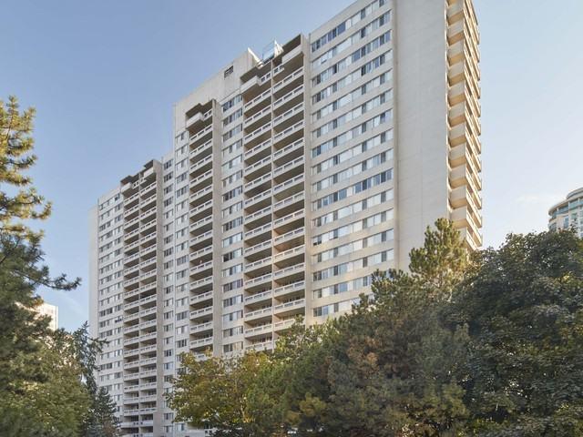 Mississauga Place 2 Bedroom Apartment for Rent at 3620 Kaneff Cres, Mississauga, ON L5A 3X1 Fairview
