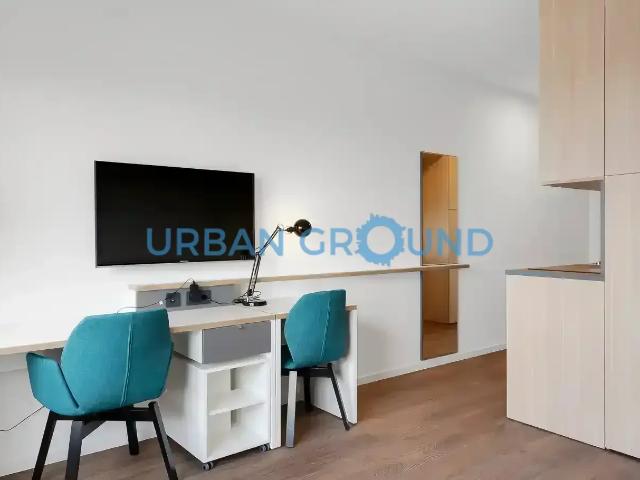 Mitte Möbliertes Neubau Studio mit fantastischer Aussicht