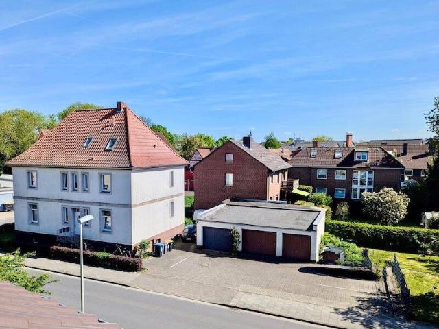 Mitten in Neustadt vermietetes Mehrfamilienhaus mit Entwicklungschance