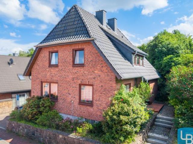 Mitten in Plön! Großzügiges EFH in beeindruckender Lage mit Ausblick!