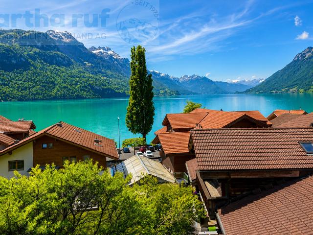 Mittelhaus mit Charme und Blick auf den See