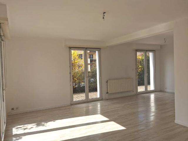 MITTELHAUSBERGEN, 67206, Mittelhausbergen