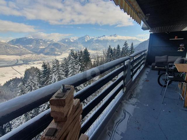 MIT AUSSERGEWÖHNLICHER AUSSICHT