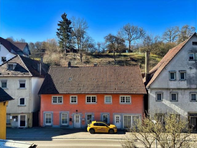 Mit Blick auf die Comburg.
