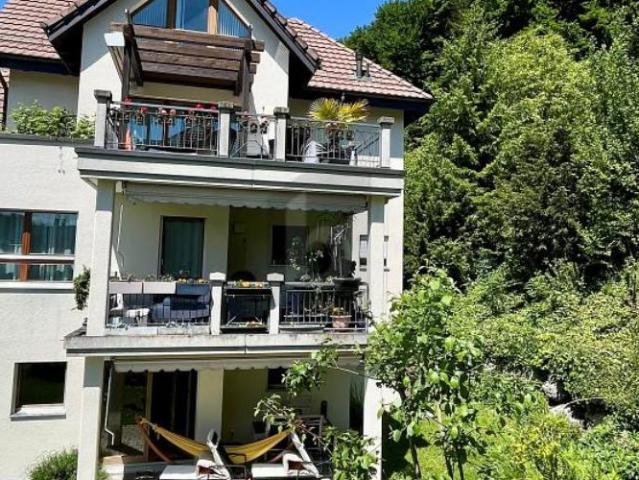 Mit sonnigem garten im alleinigen nutzungsrecht
