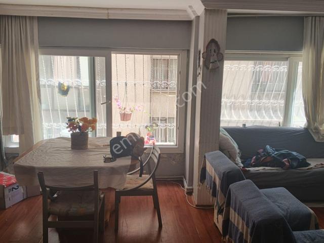 Mithatpaşa Cadde Üstü Satılık 2+1 Daire