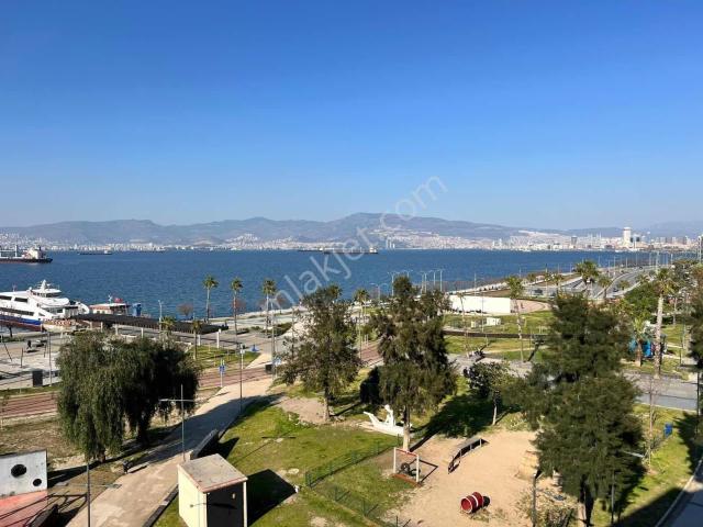 Mithatpaşa Caddesinde Kesintisiz Deniz Manzaralı 3+1 Arakat