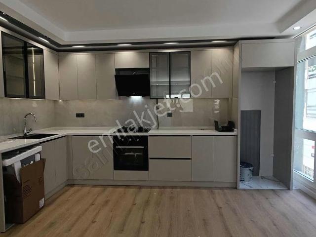 Mithatpaşa Caddesi'ne Yakın Ultra Lüks Satılık 3 + 1 Daire