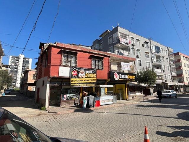 Mithatpaşa Defne Caddesi Satılık Bina