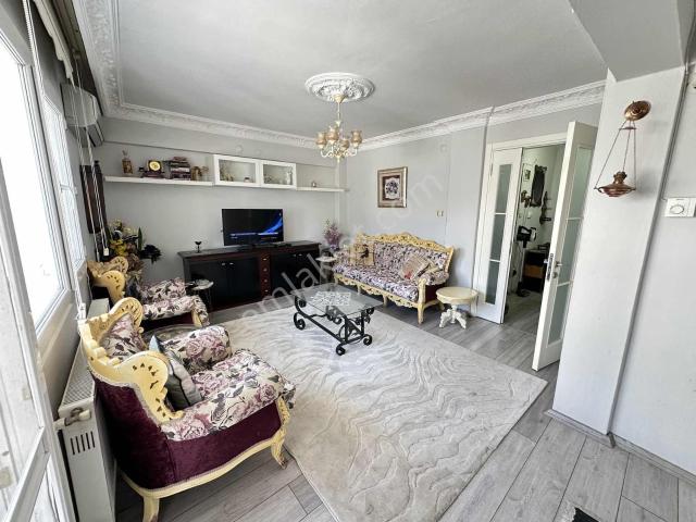 Mithatpaşa Karantina Yakını 3+1 145 M2 Satılık Daire