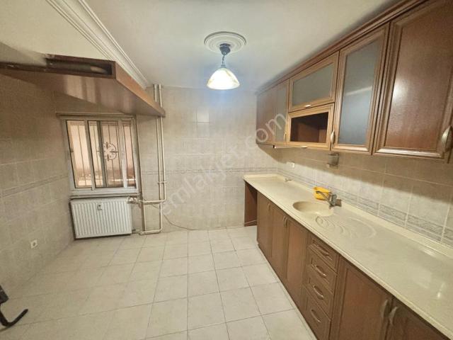 Mithatpaşa Köprü Cadde Cepheli Giriş Kat Arka Cephe Daire