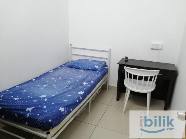 Mix gender single room no aircond