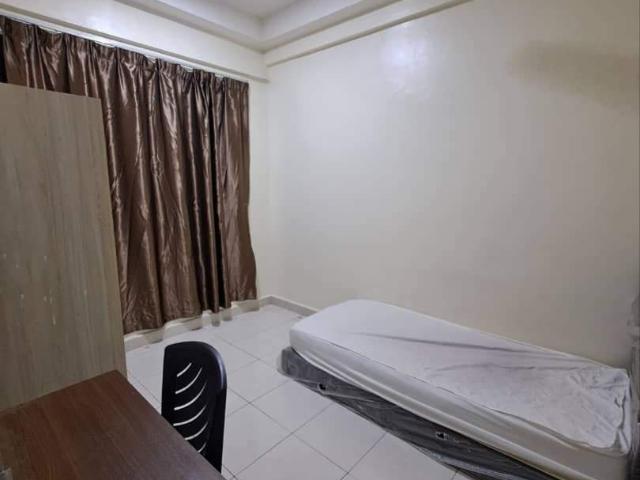 Mix unit_small room available now