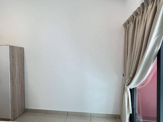 Mixed Unit Balcony Medium Room at D’Seven Sunway