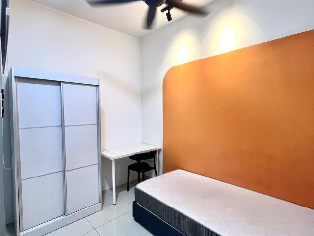 MIXED UNIT BRAND NEW FURNISHED MEDIUM SINGLE ROOM for Rent @ Residence Suasana @ Damai