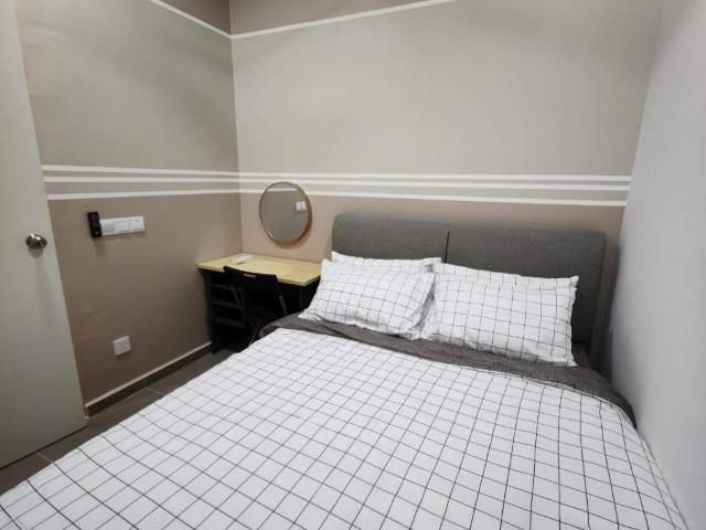 MIXED UNIT ENESTA RESIDENCE MIDDLE ROOM