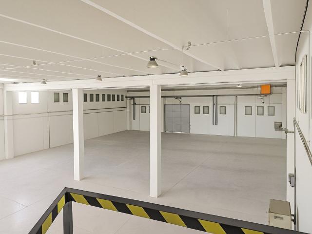 Mixed use building for rent in Bioggio 1 300 m² | dreamo. Ch