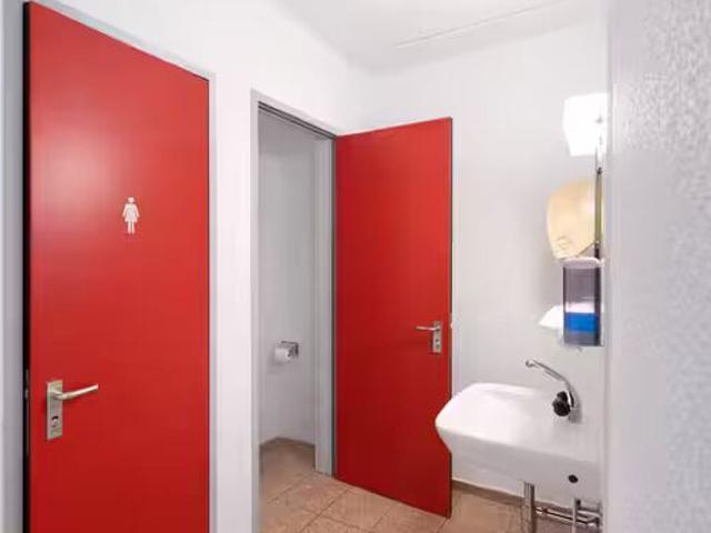 Mixed use building for rent in Mendrisio 200 m² | dreamo. Ch