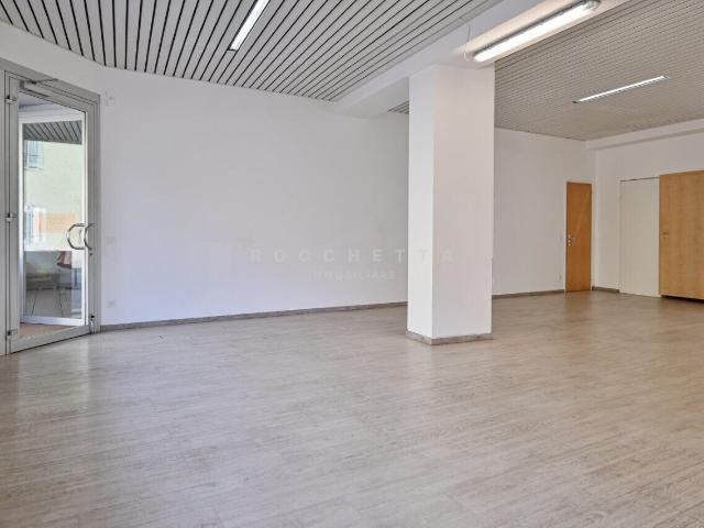Mixed use building on sale in via San Gottardo Ref ROV046 | dreamo. Ch