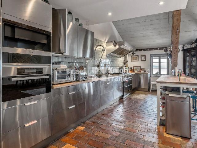 Mixed use building on sale in Epesses Ref 4494 | dreamo. Ch