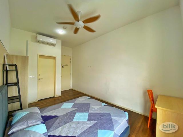 Mixed Gender Medium Room Included Utilities Next to MRT